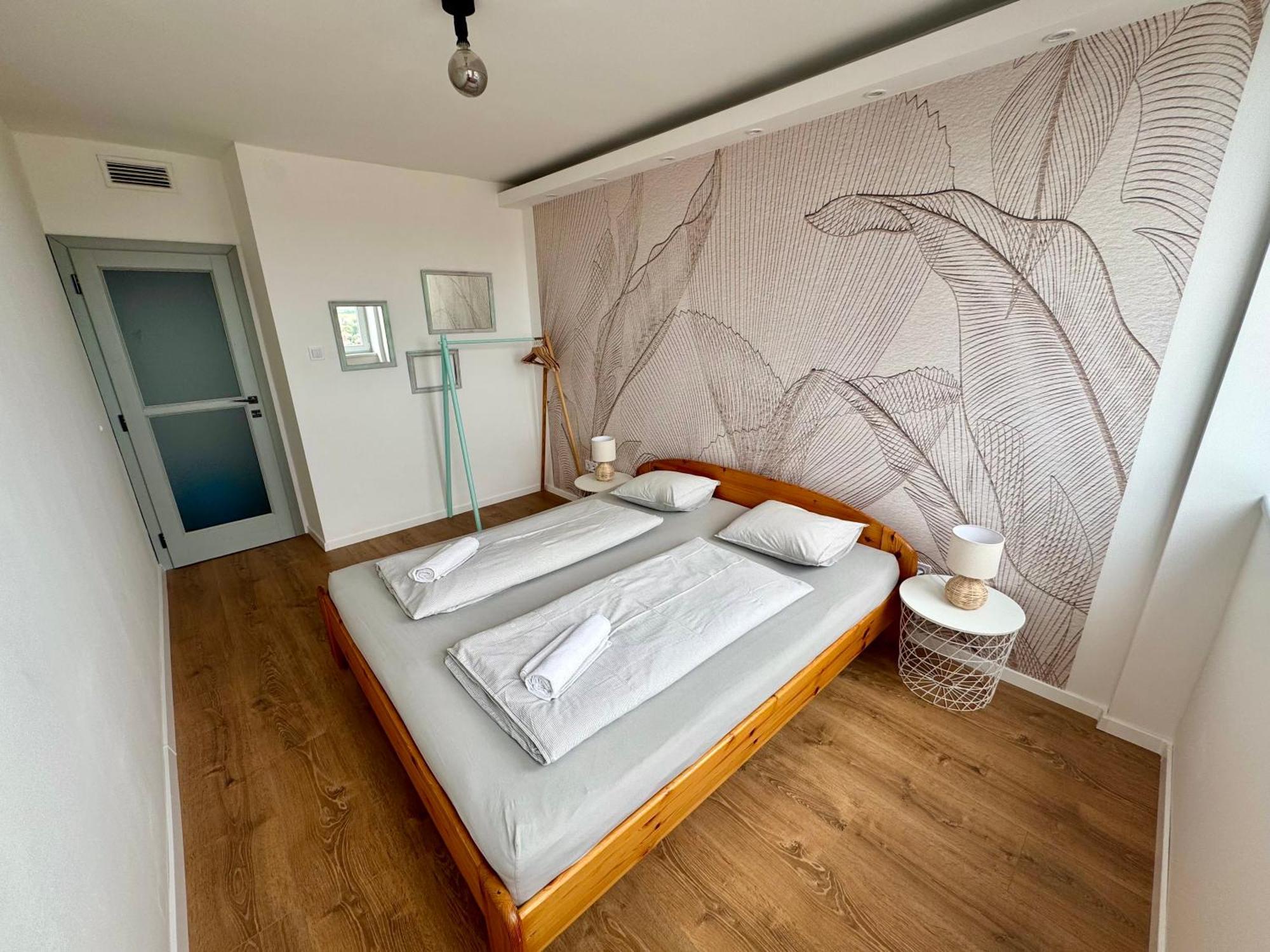 Panorama View Deluxe Apartment 베스프렘 외부 사진